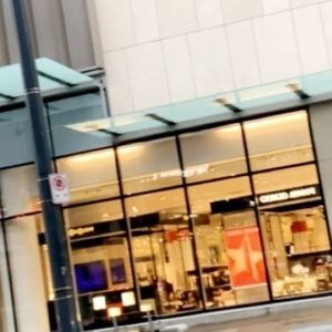 Meet your Posher, Elsami